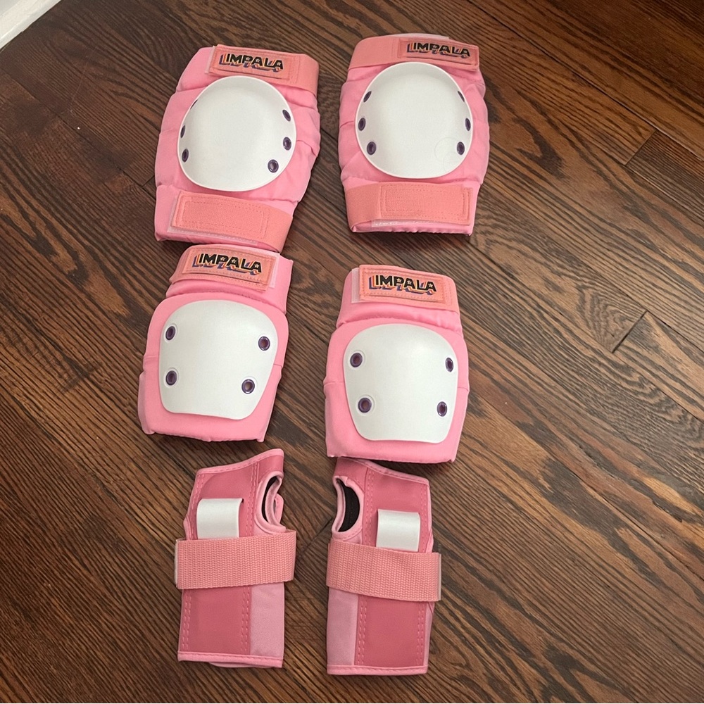 Impala roller skate protective pads